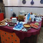 George Hotel