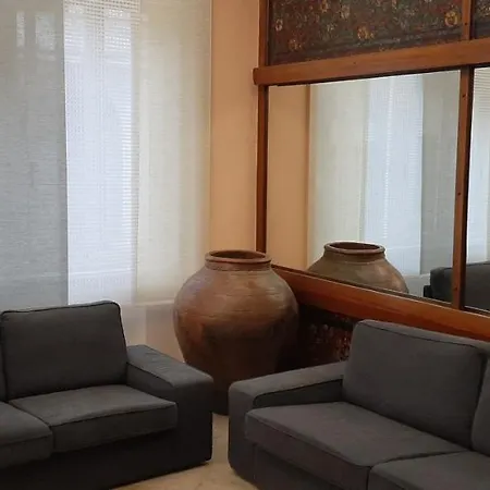 Hotel George 3*