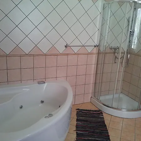 Hotel George 3*