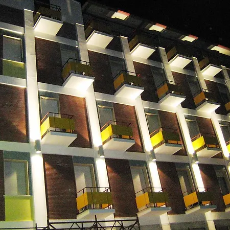 Hotel George